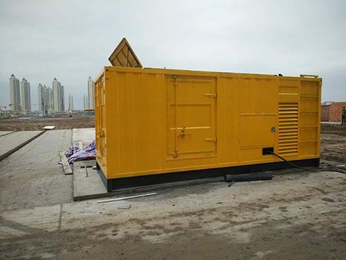 大名合同中关于乙方责任导致工期延误的赔偿标准应该如何制定？